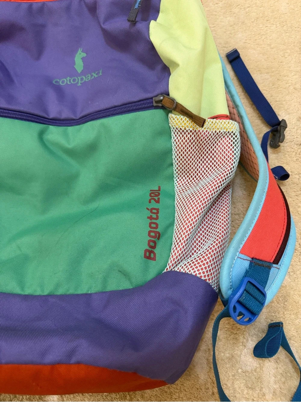 Cotopaxi Bogota 20L Del Día Colorblock Backpack Multicolor Hiking Travel